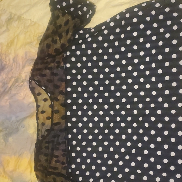 Yoins shirt - Picture 2 of 6